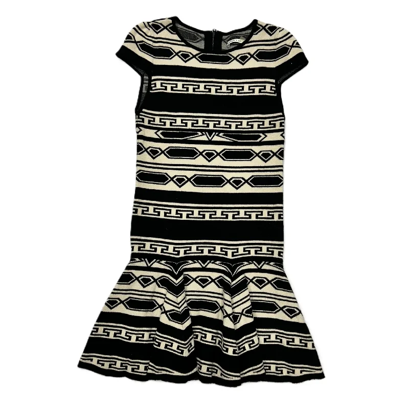 Dress Designer By Alice + Olivia  Size: Xs