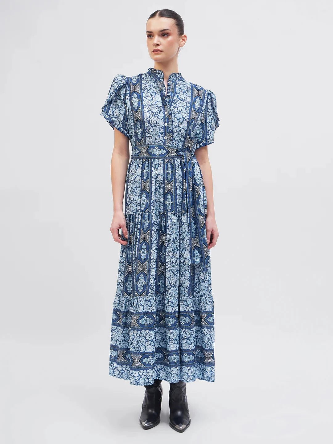 Everly Dress in Arabesque Blue