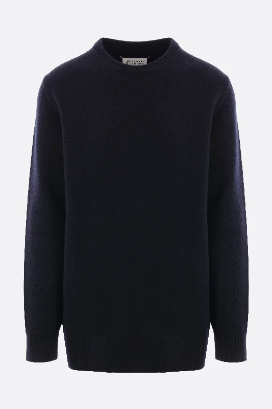 wool pullover