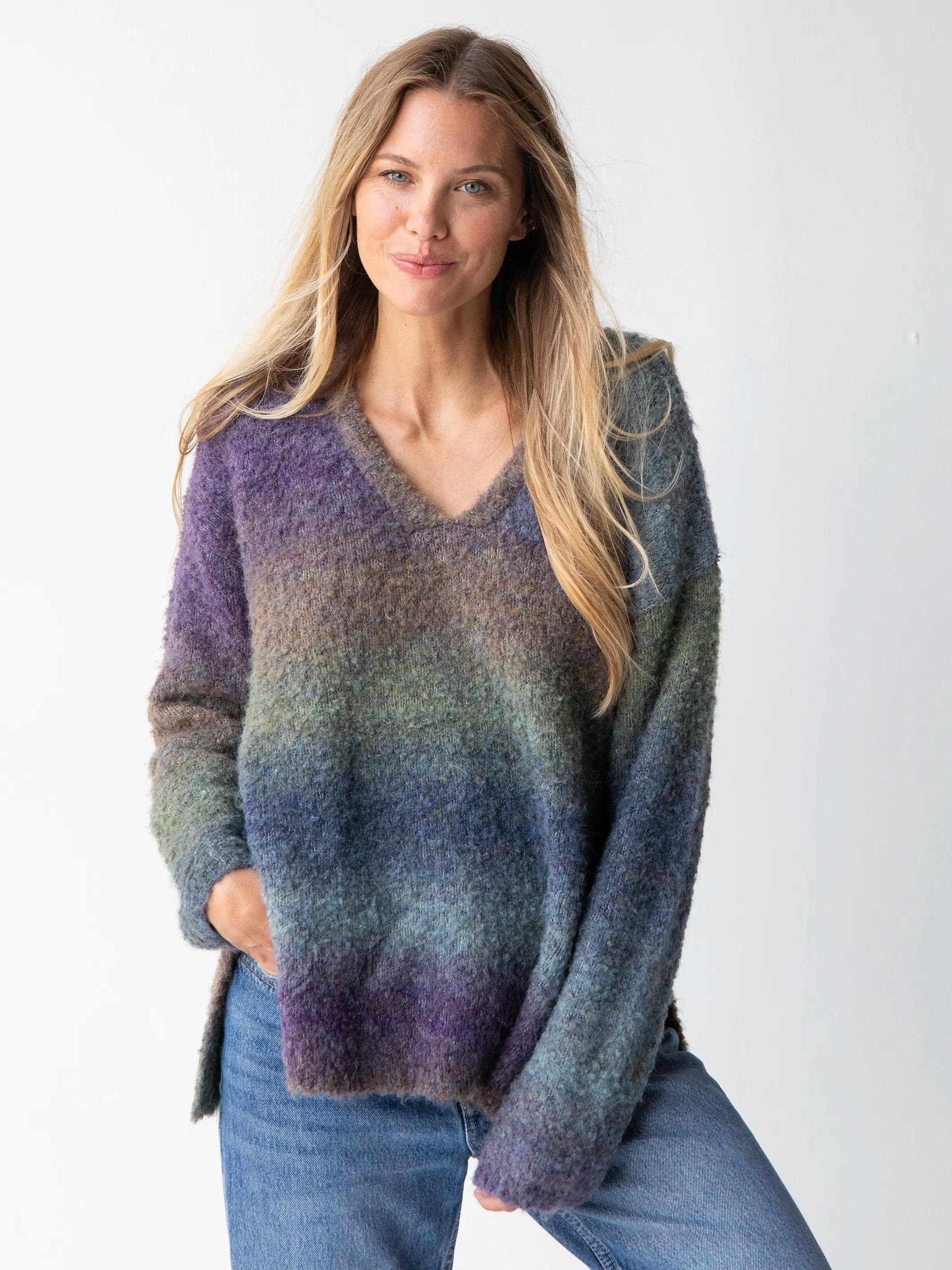 Snuggle Up V-Neck Sweater - Navy